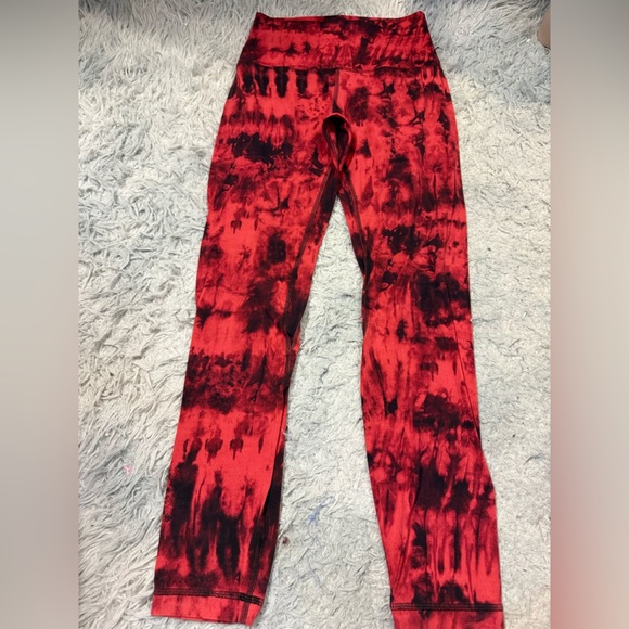 Lululemon align pant II 25” size 4 game day red black multi - Picture 8 of 8